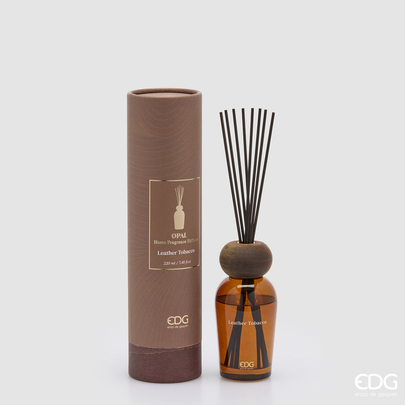 Profumatore per ambienti Opal Leather Tobacco 220 ml con bastoncini e confezione
